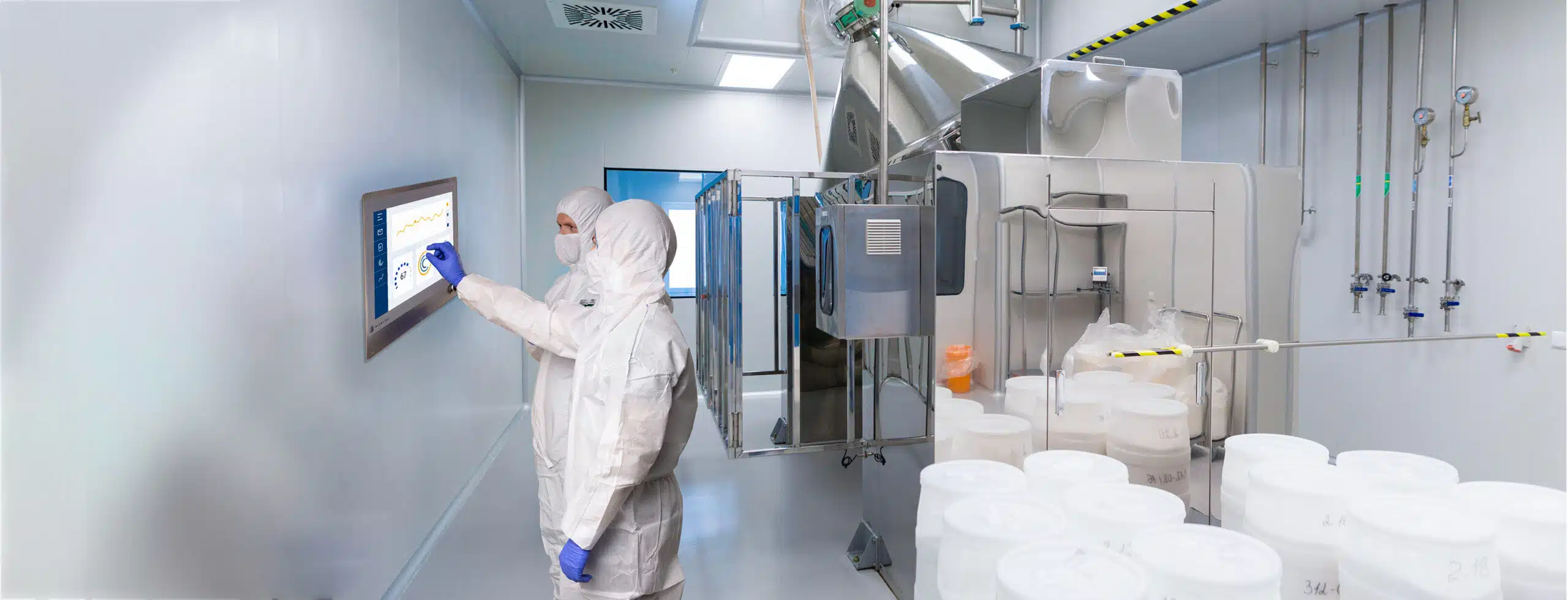 In-wall mounting solution for cleanrooms